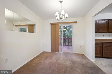 8105 Johnsam Rd, Clinton, MD 20735 - photo 7