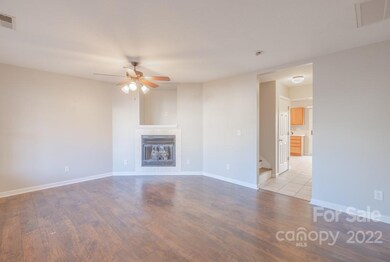 100 Rotunda Cir, Asheville, NC 28806 - photo 5