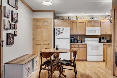 730 10th Ave N unit E3, Onalaska, WI 54650 - photo 7