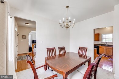 15504 Leizear Ct, Laurel, MD 20707 - photo 5