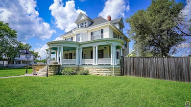 200 E 14th St, Horton, KS 66439 - photo 2