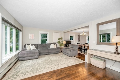 21 Sherwood Rd, Wilmington, MA 01887 - photo 4