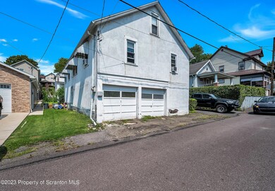 213 Hickory St unit Rear, Peckville, PA 18452 - photo 3