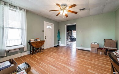 502 N Hamilton St, Lincoln, IL 62656 - photo 5