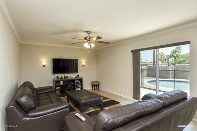 5 Living Room