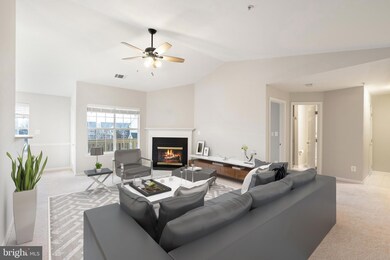 11006 Koman Cir unit 302, Manassas, VA 20109 - photo 2