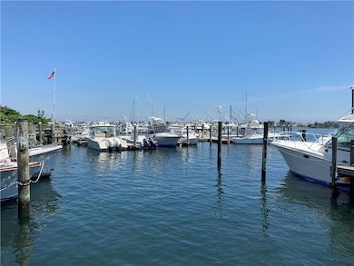 158 Sherman Rd, Wakefield, RI 02879 - photo 4