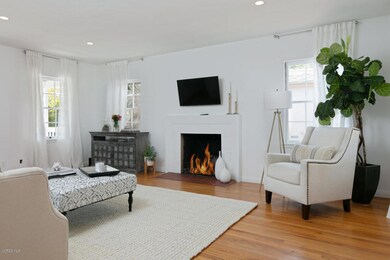 2480 Lexington Dr-006-029-Living Room-ML