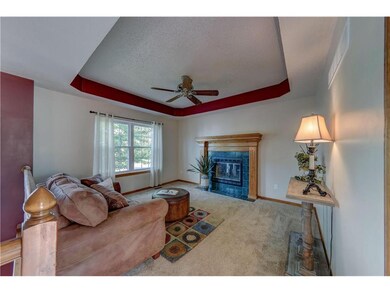 707 Shiloh Dr, Raymore, MO 64083 - photo 4