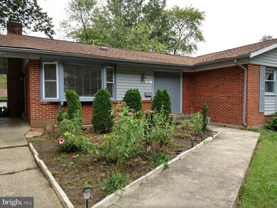 7315 Gavin St, New Carrollton, MD 20784 - photo 2