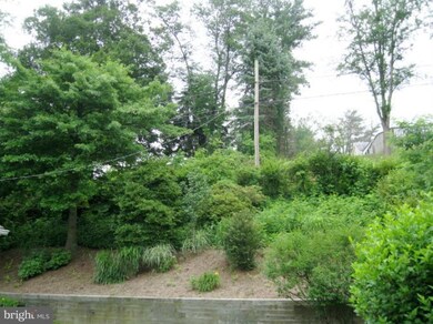 16005 Pointer Ridge Dr, Bowie, MD 20716 - photo 4