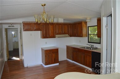 127 Estate Dr, Statesville, NC 28625 - photo 3