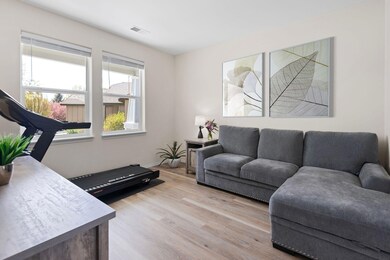 3351 SW Metolius Meadow Ct, Redmond, OR 97756 - photo 5