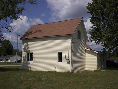 422 Elm 004