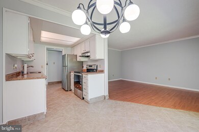 11606 Stoneview Square unit 1B, Reston, VA 20191 - photo 7