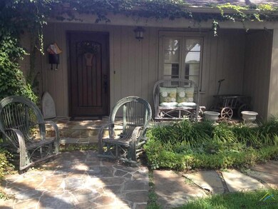 2615 S Cameron Ave, Tyler, TX 75701 - photo 2