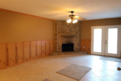 1919 Country Village Blvd unit B, Humble, TX 77338 - photo 5