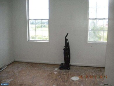 730 Clark St, New Castle, DE 19720 - photo 4