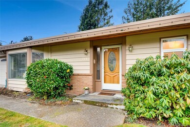 711 Olympic Ave, Edmonds, WA 98020 - photo 2