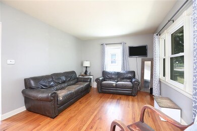 2812 Adams Ave, Des Moines, IA 50310 - photo 2