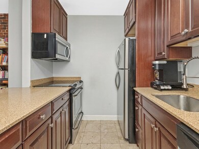 19 Wiget St unit 301, Boston, MA 02113 - photo 3