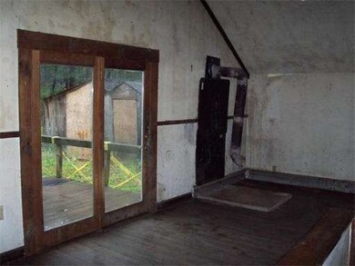 137 Eagleville Rd, Orange, MA 01364 - photo 4