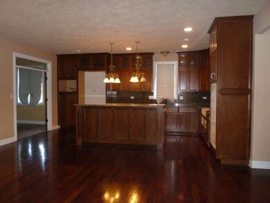 18731 Castle Dargan Dr, Country Club Hills, IL 60478 - photo 5