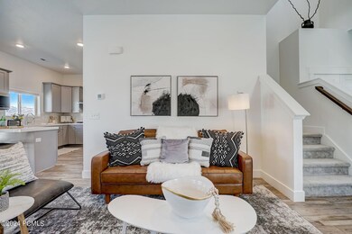 E Becca Rd-012