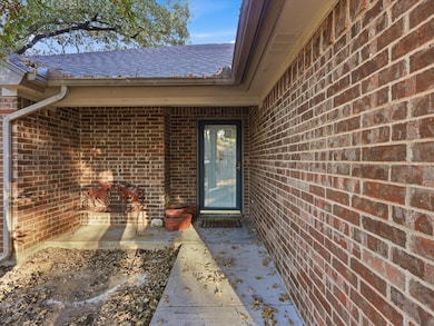 1404 Shady Ln, Decatur, TX 76234 - photo 3