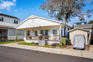 View of front of home featuring a porch