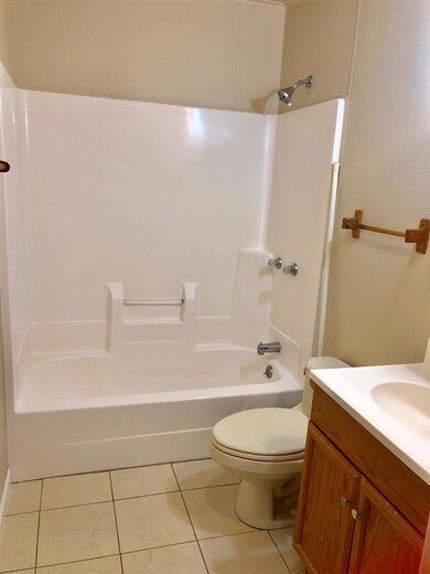 115 Harding Ave, Waukegan, IL 60085 - photo 4