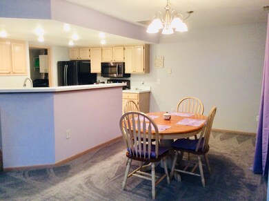 Dining area & open kitchen