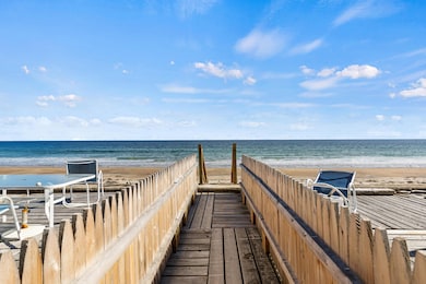 Association's Private Stairway to Beach