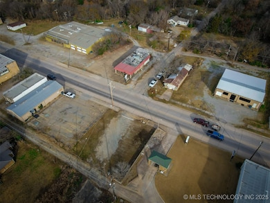 000 E Broadway St, Drumright, OK 74030 - photo 5