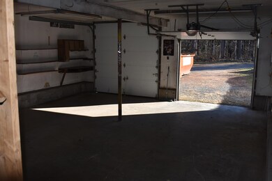 482 Mammoth Rd, Londonderry, NH 03053 - photo 4