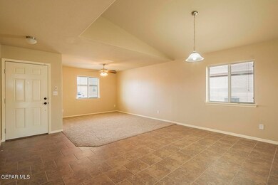 228 Flor Azucena Dr, Socorro, TX 79927 - photo 4