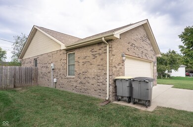 828 Phillips Ln, Seymour, IN 47274 - photo 6