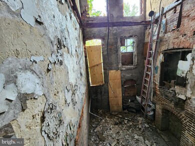 2429 Francis St, Baltimore, MD 21217 - photo 6