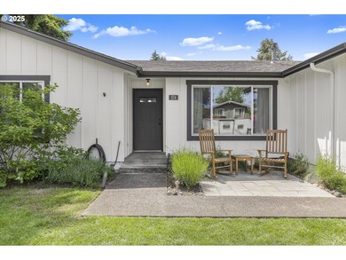 374 Carthage Ave, Eugene, OR 97404 - photo 5