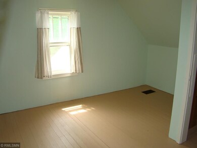 Upper Bedroom 2