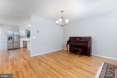 23 Farnham Way, Lutherville Timonium, MD 21093 - photo 5