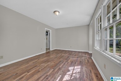 960 Edwards Lake Rd, Birmingham, AL 35235 - photo 6