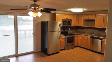 112 Sandhill Rd, Essex, MD 21221 - photo 3