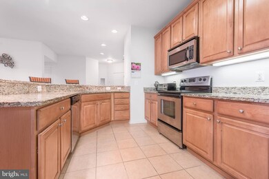 302 Wyndham Cir unit F, Owings Mills, MD 21117 - photo 7