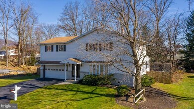 1060 Arbor Ln, Slatington, PA 18080 - photo 2