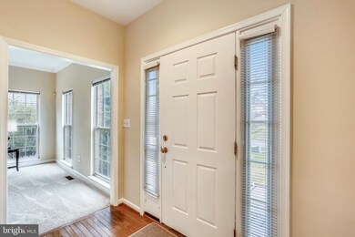 19805 Madrigal Dr, Germantown, MD 20876 - photo 3