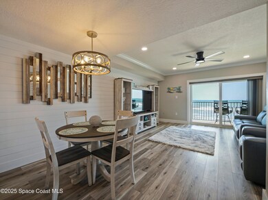 Dining Rm to Family