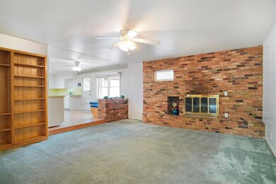 628 Woodcrest Dr, Hurst, TX 76053 - photo 6