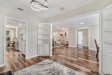 1107 1107 E Amherst Dr, Tyler, TX 75701 - photo 7