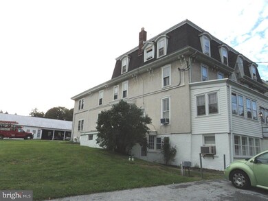 2070 Creek Rd unit 5, Glenmoore, PA 19343 - photo 2